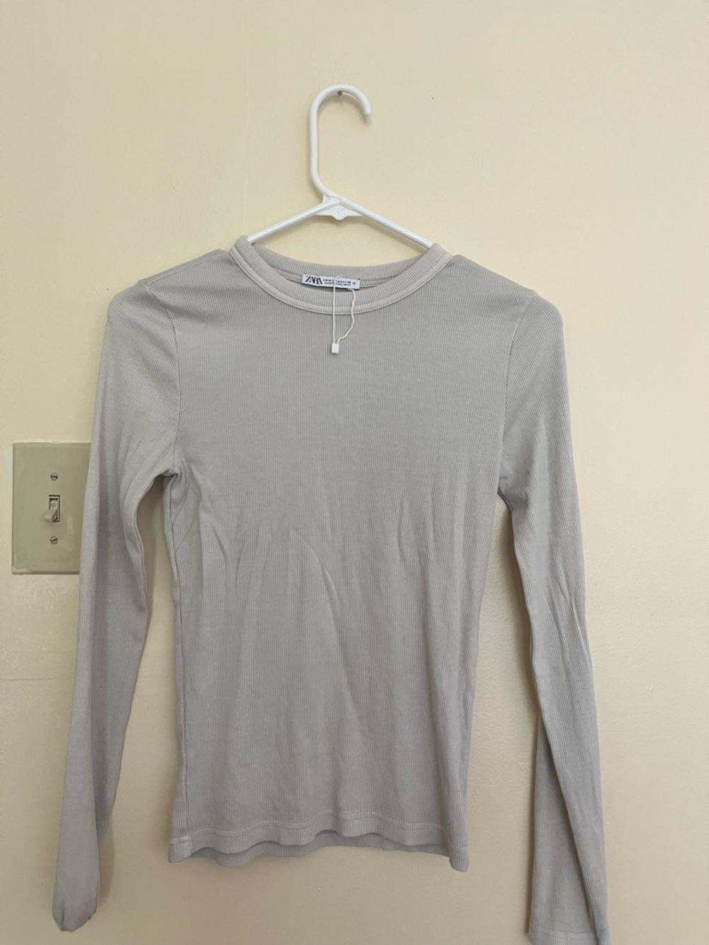 Zara Light Gray Ribbed Long Sleeve Crewneck Top